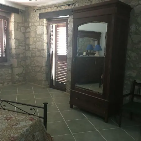 Portico Degli Amori * Lettomanoppello